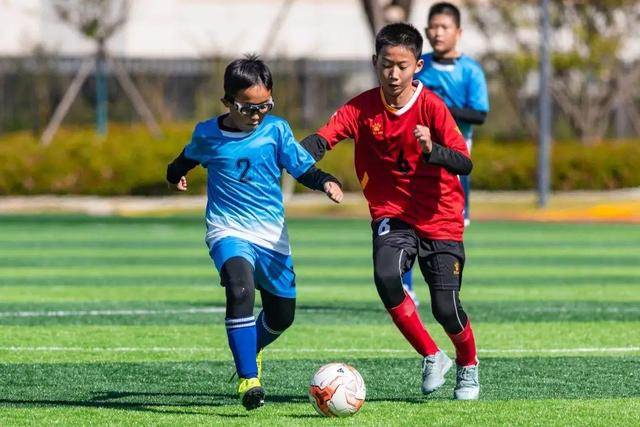 国安客场3-0完胜申花，侯森八扑保平安